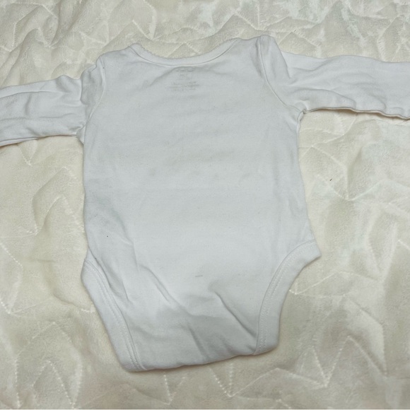 Bundle of white onesies 0-3m - Picture 4 of 4